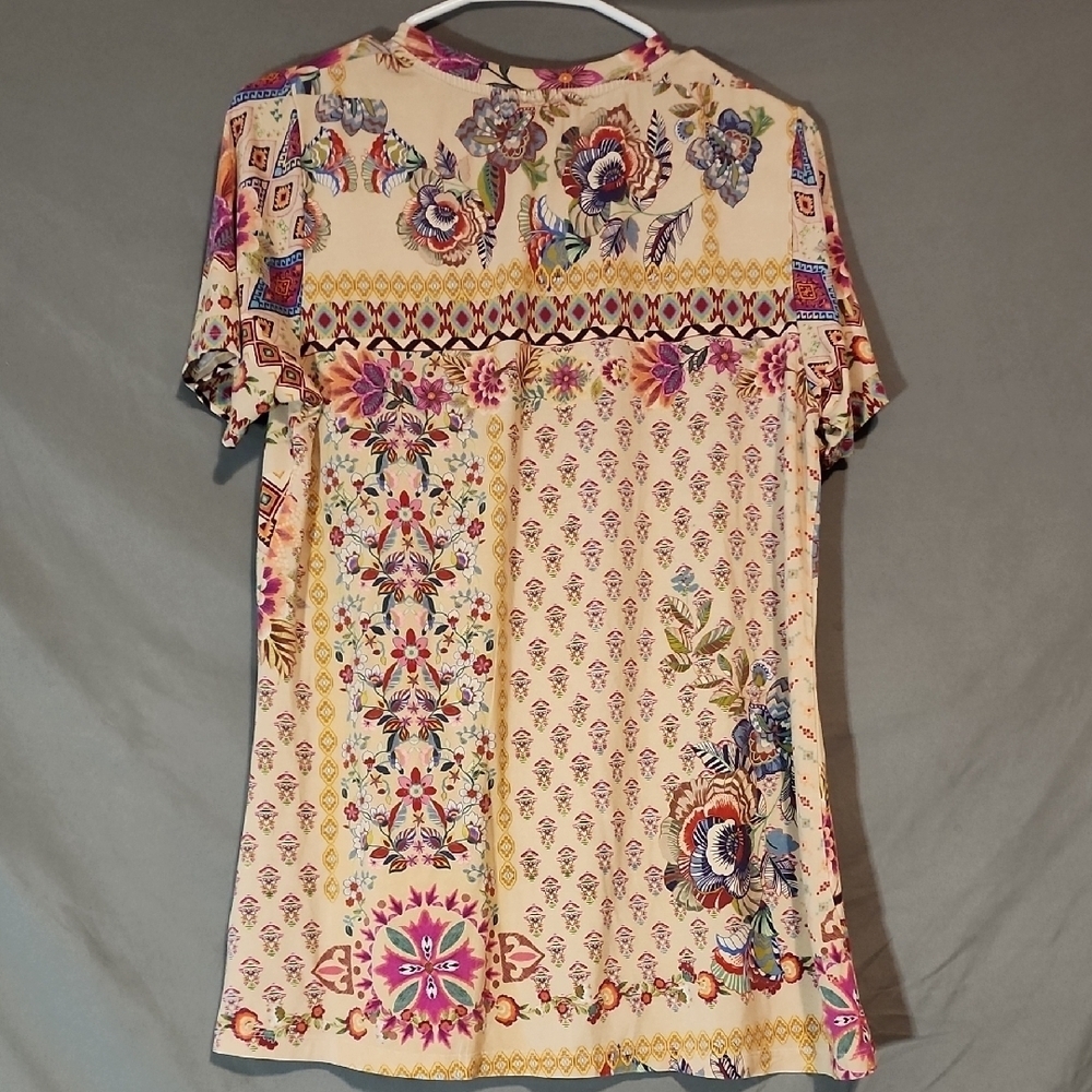 Johnny Was Multicolor Floral Short Sleeve Top - Picture 4 of 9